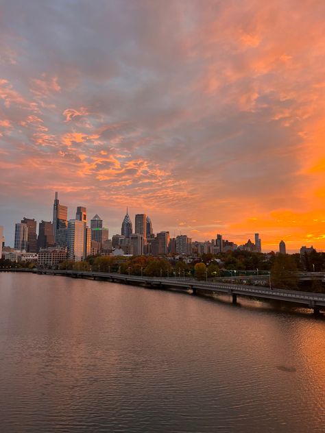 Fall Philadelphia, Philadelphia City, Philadelphia City Aesthetic, Aesthetic Philadelphia, Philly Aesthetic, Philadelphia Pennsylvania Aesthetic, Philly Photography, Philadelphia Autumn, Philadelphia Aesthetic