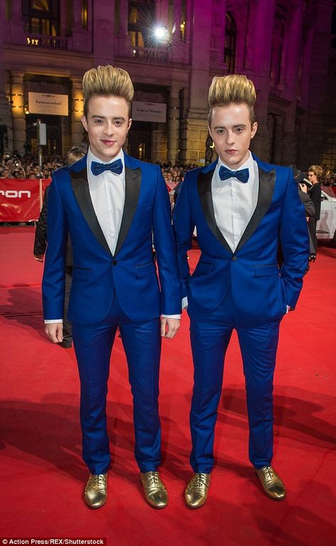 They're back: Opinion-splitting twins Jedward will enter the Celebrity Big Brother house on Friday night in what is sure to be a wild live show Famous Blondes, Famous Twins, Famous Duos, Big Brother House, John Edwards, Duo Halloween Costumes, Impractical Jokers, Vintage Tv, Naturally Beautiful