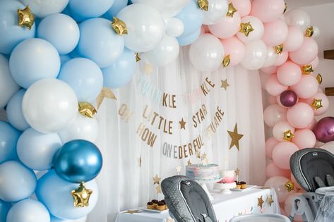 Twin Babies First Birthday Party! - Beauty, Baby, and a Budget Twin Baby Birthday, Twin Birthday Themes, Babies First Birthday, Twin Birthday Cakes, Twin Birthday Parties, Twin First Birthday, Twins 1st Birthdays, 1st Birthday Decorations, Birthday Party Theme