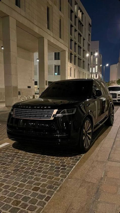 Motor vehicles are so ubiquitous in our lives that we sometimes think of them as a natural part of the urban environment. Like roads, bikes, trees, and coffee shops... However, some cars are so bizarre and 'out there' that you can’t help but do a double take. .. Black Car Range Rover, Rang Rover Cars, Black On Black Range Rover, Suv Black Car, Range Rover 2024 Black, Rang Rovers, Dream Car Range Rover, Black Range Rover Aesthetic, Black Cars Aesthetic