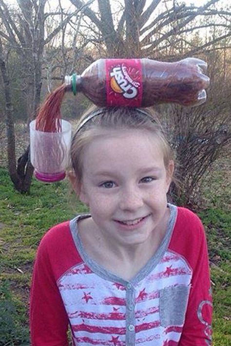 You've Never Seen Wacky Hair Day Ideas as Crazy as These Troll Hair Diy, Crazy Hair For Kids, Wacky Hair Day Ideas, Easy Toddler Hairstyles, Wacky Hair Day, Dr. Seuss, Crazy Hat Day, Candy Hair, Wacky Hair Days