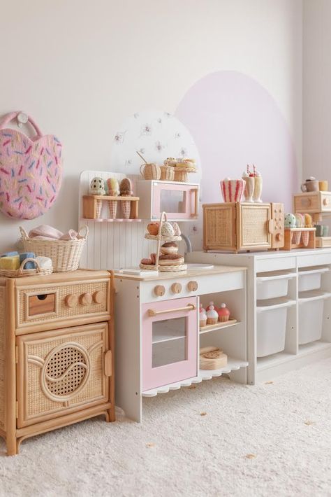 Rattan Play Kitchen, Play Room Girls Small, Baby Play Room Ideas Girl, Playroom For Girls Ideas, Girl Toddler Playroom, Rattan Playroom, Baby Doll Play Area Ideas, Toddler Play Rooms, Baby Girl Playroom Ideas