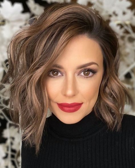 How To Balayage, Balayage Short Hair, Blonde Balayage Bob, Brown Bob, Balayage Short, Short Ombre Hair, Short Dark Hair, Hair Adviser, Short Brown Hair