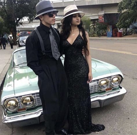 Cholo Couple Photoshoot, Pachuco Style, Hood Couples, Chola Outfit, Chicano Clothing, Chicana Style Outfits, Gangster Party, Chicano Culture, Chica Chola