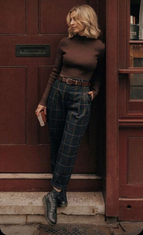 Academia Aesthetic Outfit, Dark Academia Outfits, Dark Academia Outfit, Academia Outfits, Academia Fashion, Business Casual Outfits For Work, Work Fits, American Beauty, Mode Inspo