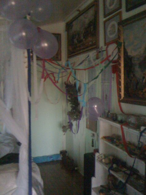 For years I have celebrated my birthdays decorating so that when I woke up - "Surprise beautiful Happy Birthday to me" Ruined Birthday, Lowkey Birthday, Kesha Core, Forgotten Birthday, Messy Birthday, Grunge Birthday, 2000s Birthday, Beautiful Happy Birthday, Art Concepts