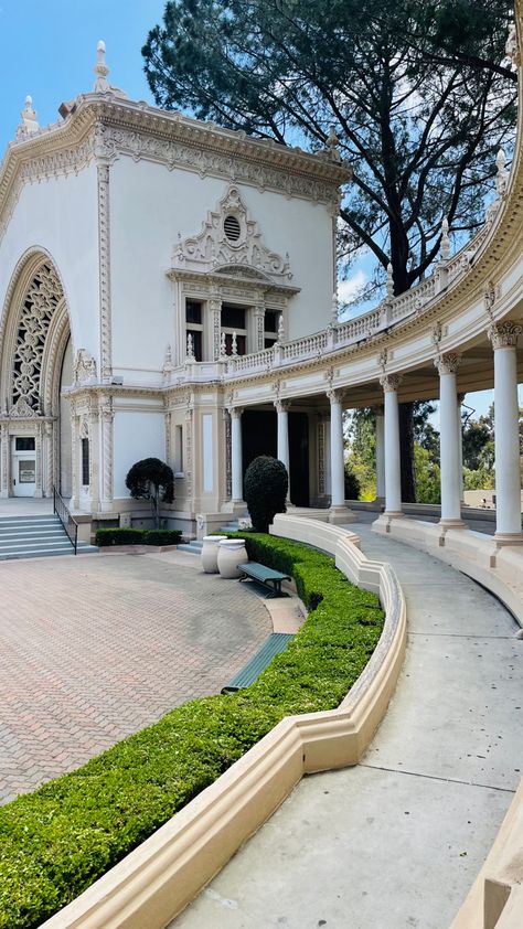 #balboa #balboapark #sandiego Balboa Park San Diego Photo Shoot, Balboa Park San Diego, Missing Home, Engagement Pictures Poses, Pictures Poses, Park Models, Balboa Park, Senior Pics, Balboa