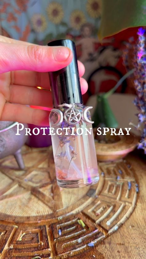 How To Make Protection Spray Witchcraft, Protection Spray Recipe Witchcraft, Witch Room Spray, Anti Bad Vibe Spray Witchcraft, Protection Spray Witchcraft, Witchcraft Protection, Witch Runes, Wicca Recipes, Potions Recipes