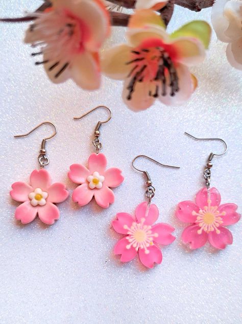 Clay Flower Earrings, Accessories Kawaii, Japan Sakura, Earrings Kawaii, Diy Earrings Polymer Clay, Cherry Flower, Sakura Flower, Flower Resin, Diy Crafts Paper Flowers