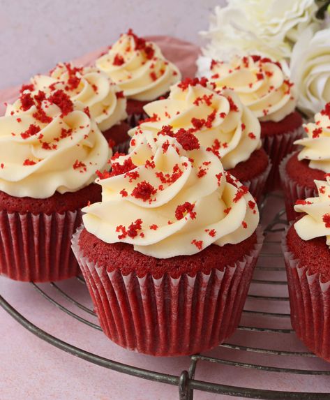 Redvelvet Cupcake, Red Velvet Muffins, Redvelvet Cake, Red Velvet Cupcakes Recipe, Cupcakes Red Velvet, Cake Red Velvet, Red Velvet Recipes, Red Cupcakes, Red Velvet Cupcake