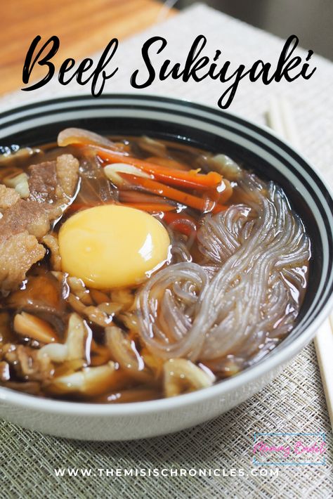 Essen, Asian Hot Pot Recipe, Beef Sukiyaki Recipe, Beef Sukiyaki, Sukiyaki Recipe, Hot Pot Recipe, Japanese Beef, Food Plating Techniques, How To Cook Beef