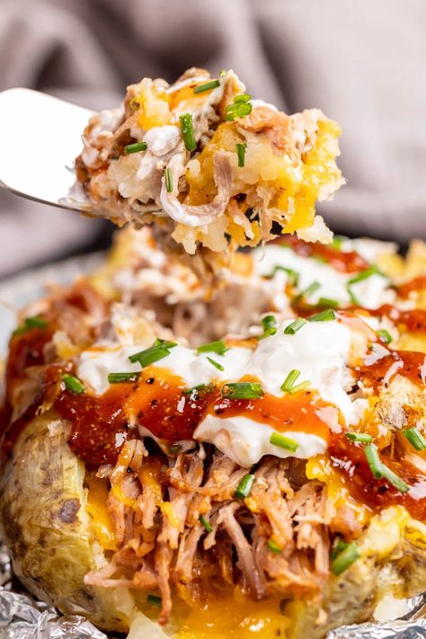 Bbq Pork Stuffed Potatoes, Pulled Pork Stuffed Baked Potatoes, Bbq Baked Potatoes Pulled Pork, Shredded Pork Baked Potatoes, Loaded Pulled Pork Potatoes, Baked Potato With Pulled Pork, Bbq Pork Potatoes, What To Do With Bbq Pork, Loaded Baked Potato With Pulled Pork