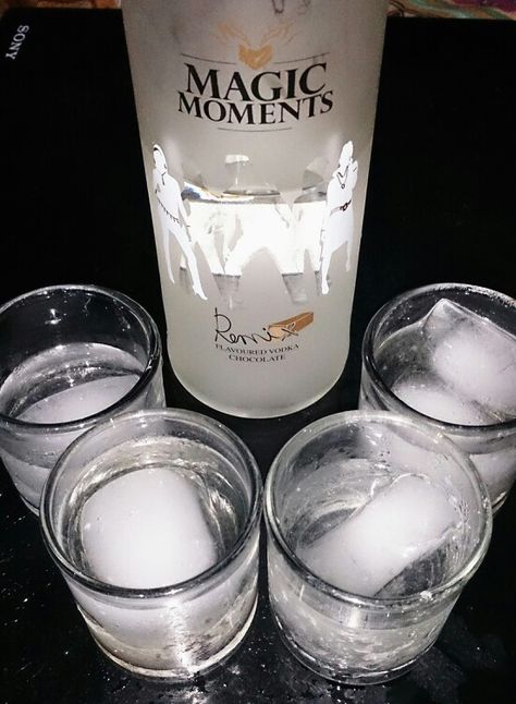 Magic Moments - Chocolate Flavour - Truth or Dare? Magic Moments Vodka Snap, Vodka Snap, Magic Moments Vodka, Alcohol Snapchat, Alcohol Snapchat Party, Snapchat Party, Blue Drinks, Drink Pitcher, Diy Skin Care Routine