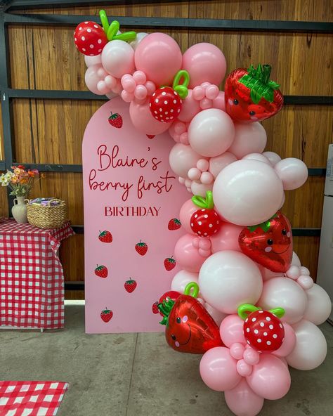 BERRY FIRST BIRTHDAY 🍓 Sweets First Birthday Theme, Some Berry Is One Party, Berry 1st Birthday Balloon Arch, Strawberry Shortcake For Birthday, 1st Berry Birthday, Strawberry Birthday Theme Decorations, Betty First Birthday, Berry First Backdrop, First Birthday Strawberry Shortcake