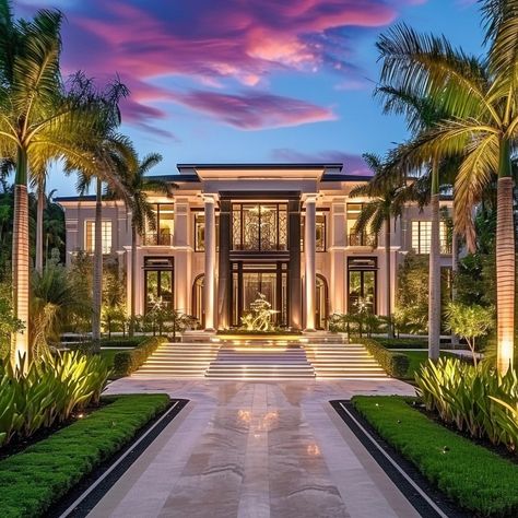 Inside Rick Ross's Luxurious Miami Mansion Rick Ross Mansion, Florida Mansions Luxury, Luxury Palace House, Miami Luxury Homes, Celebrity Houses Mansions, Miami Homes, Miami Beach Mansion, Celebrities Homes, Celebrity House