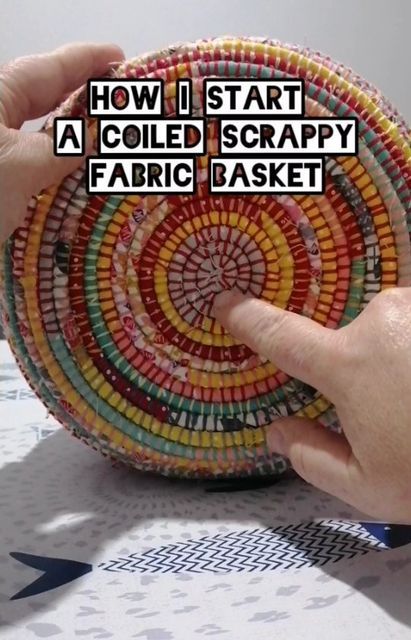 Rope Basket Tutorial, Coiled Fabric Bowl, Rag Rug Diy, Fabric Basket Tutorial, Diy Rope Basket, Basket Weaving Diy, Basket Weaving Patterns, Coiled Fabric Basket, Rope Projects