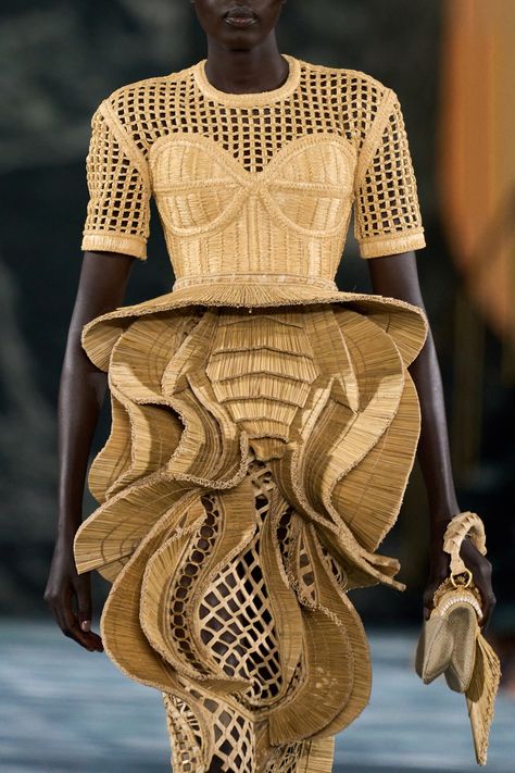 Balmain Spring 2023, Spring 2023 Ready To Wear, Fashion Design Sketch, 2023 Ready To Wear, Menswear Collection, Spring 2023, Fashion Show Collection, Fashion Inspo Outfits, Fashion News