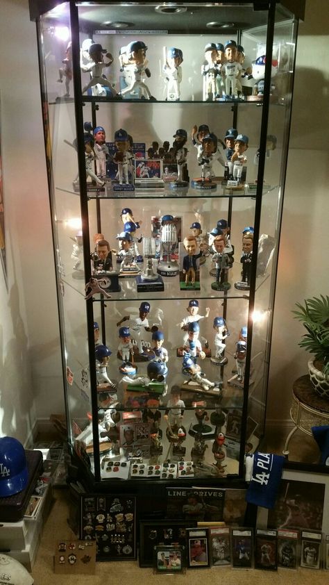 My last picture of my own bobbleheads personal collection. Love this hobby!! Head Display, Bobble Heads, Baseball Decor, Basement Storage, Hockey Jersey, Bobble Head, Display Ideas, Display Case, My Last