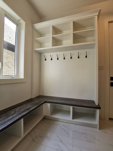 Top Benefits of a Custom Mudroom in your Home | Riverside Millwork Corner Mudroom Bench, Corner Mudroom, Custom Mudroom, Mudroom Addition, Laundry Room/mudroom, Mudroom Cabinets, Be More Organized, Mudroom Laundry Room, Mud Room Storage