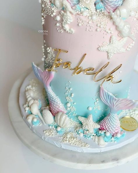 Chrissie Cakes and Supplies on Instagram: "DREAMY... What a beautiful week it has been and this beautiful cake by @cocoabakery_tx highlights the beauty for us🐚 Dream big little…" Mermaid Birthday Cake Ideas, Mermaid Baby Shower Cake, Masha Cake, Mermaid Baby Shower Theme, Mermaid Birthday Cake, Cake Receipe, Dummy Cake, 6th Birthday Cakes, Mermaid Theme Birthday Party