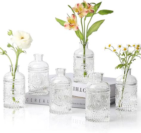 Amazon.ca : glass bud vases Modern Floral Centerpieces, Vasos Vintage, Glass Vases Centerpieces, Glass Bud Vases, Vase Transparent, Decorative Bottles, Small Vases, Exquisite Decor, Flower Vases Decoration