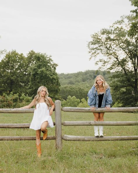 sweet sweet summertime🤍 #missouriseniorphotographer #midmissouriseniorphotographer #midwestsummer #bestfriendphotoideas #mileycyrussummer #lakeoftheozarks #lakeoftheozarksphotographer #seniorphotographer #seniorphotoideas #countryphotoinspiration #cowgirlphotography #midwestphotographer Country Best Friend Pictures, Country Photoshoot, Country Best Friends, Cowgirl Photography, Country Photography, Country Senior Pictures, Best Friend Poses, Best Friend Photoshoot, Best Friends Shoot