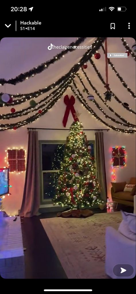 Christmas Ceiling Decorations Ideas, Christmas Cubicle Decorations, Christmas Lights Inside, Christmas Ceiling Decorations, Indoor Christmas Lights, Diy Christmas Lights, Hanging Christmas Lights, Christmas Decor Inspiration, Christmas Themes Decorations