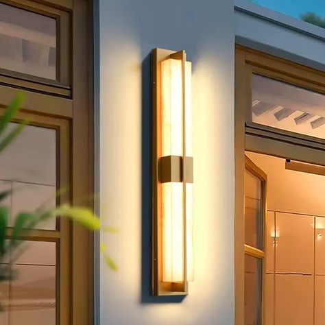 Modern Outdoor Lighting Fixtures Front Door, Modern Coach Lights Exterior, Art Deco Outdoor Lighting, Exterior Modern Lighting, Gold Exterior Light Fixtures, Front Door Lighting Exterior Modern, Brass Outdoor Light Fixtures, Outdoor Lights Front Door, Modern Exterior Light Fixtures