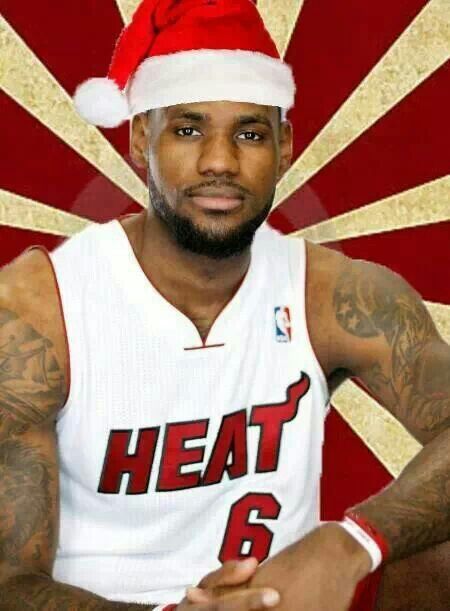 Merry Christmas LeBron James Nba Christmas Wallpaper, Lebron James Funny, Nba Christmas, Spam Pfp, Lebron James Wallpapers, Nba Funny, Christmas Door Decoration, Cristiano Ronaldo Wallpapers, Ronaldo Wallpapers