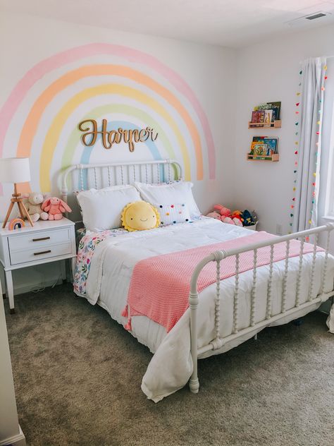 Organization Nursery, Decorating Nursery, Toddlers Bedroom, Furniture Nursery, Rainbow Bedroom, Big Girl Bedrooms, Organizer Diy, Toddler Girl Room