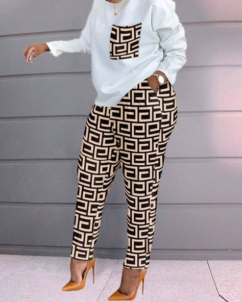 f016e59c7ad8b1d72903bb1aa5720d53desc48565719ri Long Pants Casual, Moda Afro, Afro Fashion, Leopard Print Fashion, African Traditions, White Fashion Casual, Fall Pants, Plus Size Two Piece, Matching Sweatshirts