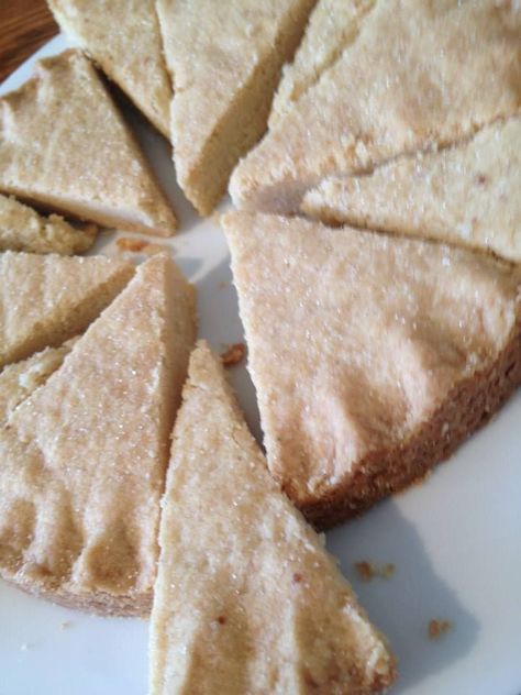 Mary Berry Shortbread, Mary Berry Baking, Mary Berry Cakes, British Baking Show Recipes, British Bake Off Recipes, Bake Off Recipes, Mary Berry Recipe, British Bake Off, Chocolate Mousse Cake