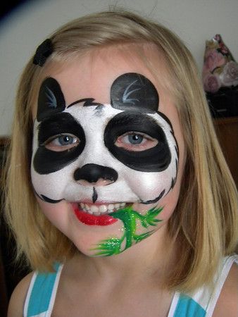 Panda face Viking Face Paint, Panda Makeup, Animal Face Paintings, Skull Face Paint, Butterfly Face Paint, Cheetah Face, Doll Face Paint, Face Painting Tutorials, Panda Face