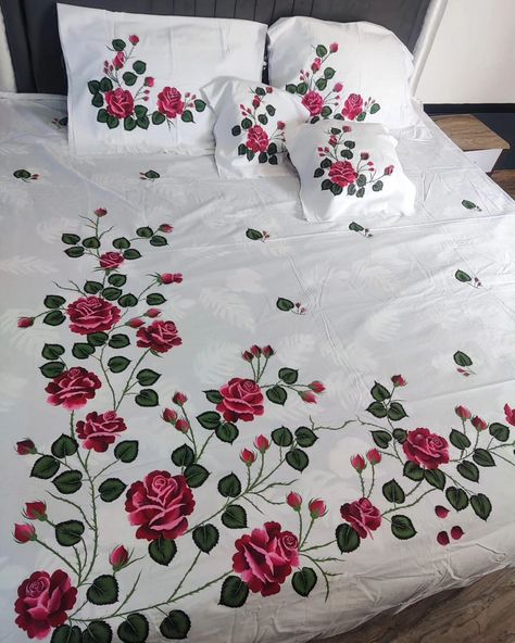 Available king size 108*108 Pure cotton satin Hand painted bedsheet With two pillow cover Two cushion covers 7710863253 Message to order Fabric Paint Bedsheet Design, Pillow Painting Design, Bedsheet Painting Designs, Pillow Covers Design, Work Cross Stitch, Hand Embroidery Bedsheet, Bed Sheet Painting Design, Bedroom Set Designs, Fabric Colour Painting