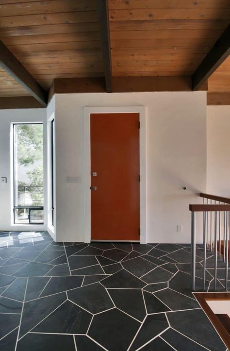 A Mid-Century Inspired Renovation in San Diego - Mid Century Home Mid Century Modern Flooring, Dark Industrial, Slate Floors, Modern Floor Tiles, Industrial Chic Kitchen, Mid Century Tile, Industrial Exterior, Ranger Station, Kitchen Industrial