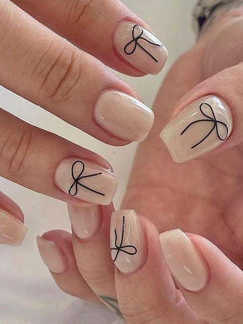 Korean bow nails: milky white nails with a ribbon accent Manicure White Design, Bow Nail Inspo Short, Bow Toe Nail Designs, Cute Bow Nail Designs, Milky Nail Ideas, Nails Bows Design, Gel Nails Ideas Korean, Bows Nails Design, Nail Inspo Squoval Short