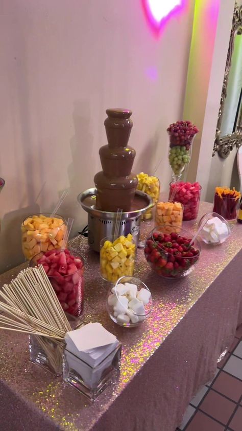 Chocolate Fountain Party Ideas, Fruit Bar With Chocolate Fountain, Sweet 16 Fruit Platter, Fruit Table With Chocolate Fountain, Chocolate Fountain At Wedding, Sweet Sixteen Dessert Table, Chocolate Fountain Set Up, Prom Dessert Table Ideas, Sweet 16 Food Table