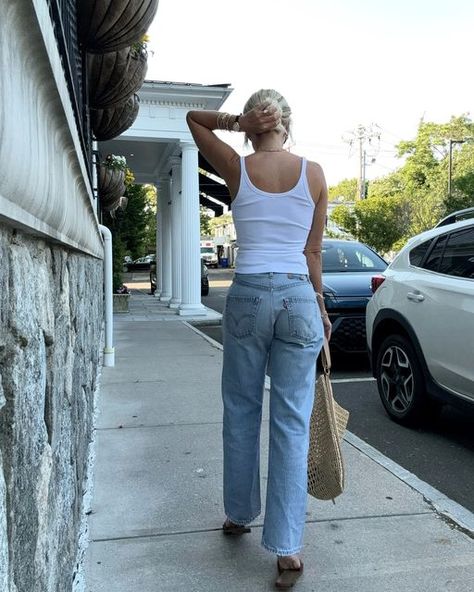 Jenna Crandall on Instagram: "Summer uniform 🍋‍🟩 Amazon tank and 501 Levi’s  Comment SHOP NOW   https://liketk.it/4JDzE #amazon #amazonfinds #amazontank #amazoninfluencerprogram #levis #levi #levi501 #jeans" Levi’s Jeans 501, Levi’s 501 Jeans, Jean Levi’s 501 Outfit, Levis 501 Outfit, 501 Outfit, Levi Jeans Outfit, Levis Outfit, Summer Uniform, Closet Essentials