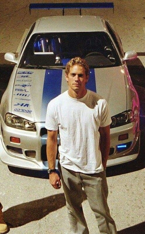 Fast Of Furious, Paul Walker Fast And Furious Car, Tej Parker Fast And Furious, Aesthetic Pictures For Men, Fast And Furious Cars Drawing, Paul Walker Wallpaper Aesthetic, Aesthetic Movie Wallpaper, Film Wallpaper Aesthetic, Film Aesthetic Movies