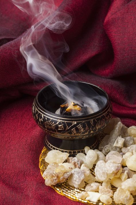 Pregnancy Spells, Desert Trees, Frankincense Resin, Attraction Spell, Arabian Beauty, Islamic Pictures, Love Spells, Oman, Islamic Art