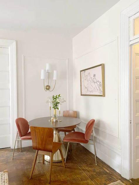 Small Dining Nook, Small Space Dining, Small Living Dining, Dining Corner, Apartment Dining Room, Apartment Dining, Small Dining Area, Living Room Corner, Parisian Apartment