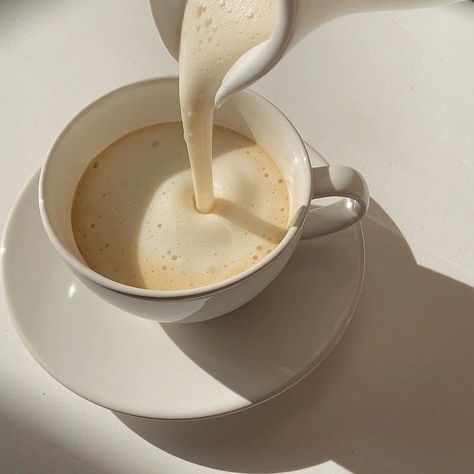 A women takes a beige aesthetic picture of her pouring her morning coffee into a white coffee mug with lots of foam - that leads to a women’s Instagram account who practices and teaches yoga and conscious living Cream Aesthetic, Vanilla Latte, Vanilla Cream, French Vanilla, Cheese Fondue, Almond Milk, Coffee Lover, Coffee Tea, Vanilla