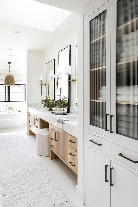 Master Bath Remodel, Bathroom Remodel Designs, Dream Bathrooms, Bathroom Renos, Bathroom Remodel Master, House Bathroom, Bath Remodel, Beautiful Bathrooms, White Bathroom