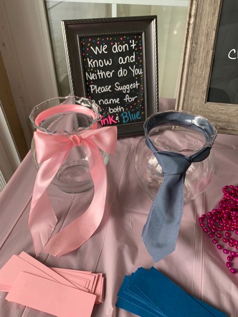 Gender Reveal Activities, Diy Baby Shower Ideas, Gender Reveal Diy, Simple Gender Reveal, Gender Reveal Baby Shower Themes, Creative Gender Reveals, Reveal Party Games, Baby Gender Reveal Party Decorations, Gender Reveal Party Games