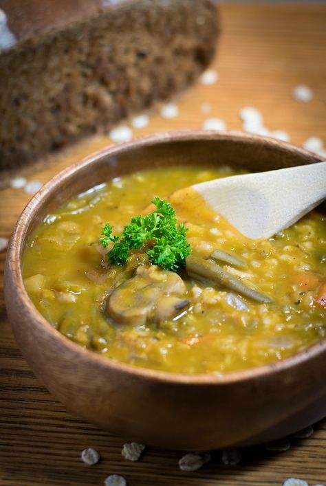 medieval pottage stew - a thick, rich, soup often made by Peasants during the Middle Ages #medieval #medievalrecipes #mittelalterrezepte Turnip Vegetable, Viking Food, Medieval Recipes, Vegan Soups, Vegetarian Diet, Hearty Meals, Stew Recipes, Vintage Recipes, Weight Watchers Meals