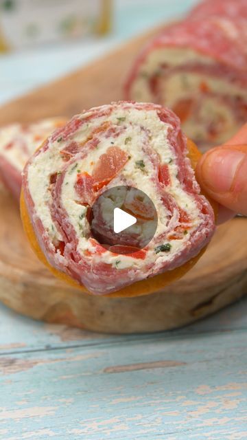 Planet Food on Instagram: "SALAMI BOURSIN ROLL UPS! 😍✨ Your new favourite snack hack! These bite-sized beauties take no time at all and are the perfect summer snack ☀️ With creamy Boursin Cheese, salty salami and super fresj tomatoes, they’re a hit at BBQs, social gatherings, or picnics! Customize them with your favourite meat, cheese, and veggie combos for endless delicious possibilities 🙌

Recipe:

💚 Lay out a large piece of cling film on a flat surface
🧀 Layer 200g salami on top - with each piece overlapping the next - until you form a rectangle
💚 Carefully roll a rolling pin over everything to smush it together a bit
🧀  Spread 150g cream cheese on top - right to the edges
💚 Sprinkle with veg of choice - we used tomatoes, but peppers, spinach, sundried tomatoes or cucumber all wo Salami Rolls, Snack Hacks, Boursin Cheese, Sundried Tomatoes, Summer Snacks, Free Keto Recipes, Cling Film, Roll Ups, Favorite Snack