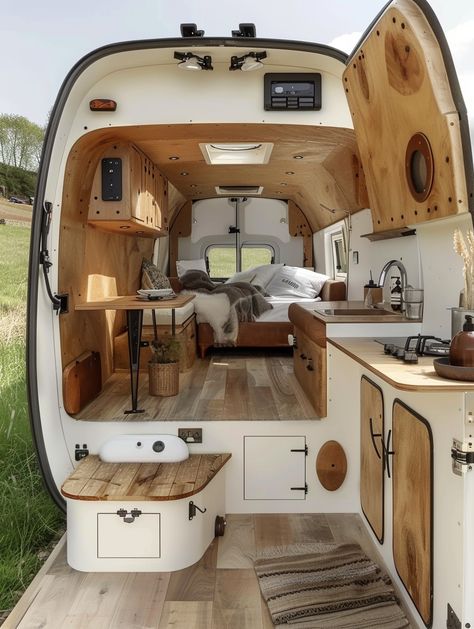 23 Small Camper Interior Ideas – TastyInteriors Van Wood Interior, Cool Camper Vans, Day Van Interior Ideas, Tiny Camper Interior Layout, Travel Trailer Interior Ideas, Custom Camper Interior, Camper Van Workspace, Cute Van Life, Mini Camper Interior