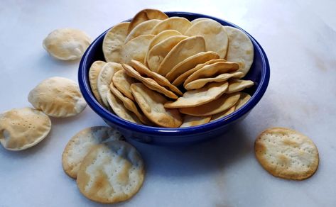 Maria's homemade recipe for 4-Ingredient Easy Rustic Table Water Crackers is easy, delicious and perfect for any charcuterie board. Water Crackers Recipe, Pasta Maker Machine, Water Crackers, Homemade Crackers, Cracker Recipes, Homemade Recipe, Bowl Of Soup, Rustic Table, Easy Delicious