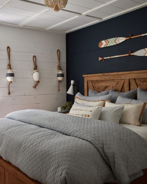 Nautical Bedroom Paint Ideas, Lake House Theme Bedroom, Grey Nautical Bedroom, Maine Inspired Bedroom, Cute Lake House Decor, Bedroom Ideas Lake House, Lake Bedrooms Ideas, Up North Cottage Decor, Nautical Lake House Decor