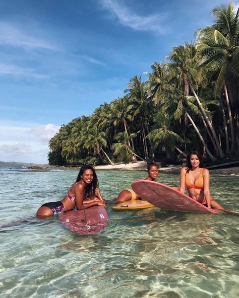 Rachel Peters, Instagram Office, Alana Blanchard, Surfer Girls, Siargao, Shotting Photo, Fotos Goals, Surf Design, Burton Snowboards